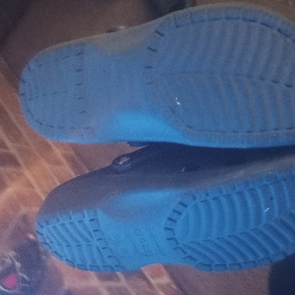 Crocs - Picture 2 of 4